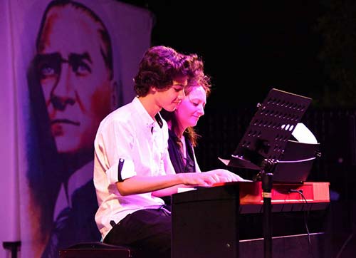 ASEVDEN MUHTEŞEM FİNAL