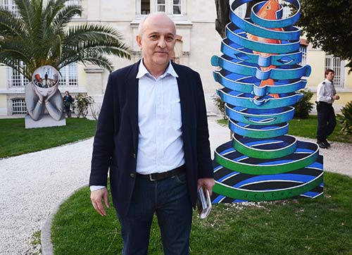 Selçuk Demirel'in desenleri bu gün İzmirliler ile buluşuyor