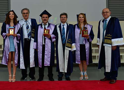 1800 Öğretmen Adayı Diplomalarını Aldı