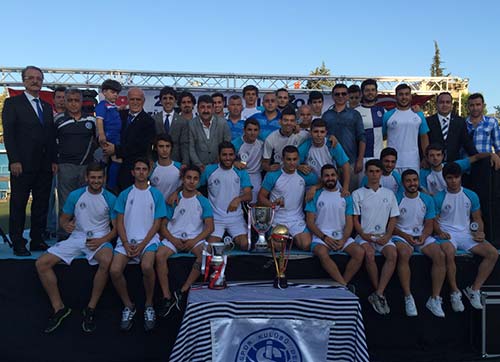 İzmirspor'da şampiyonlar geçidi