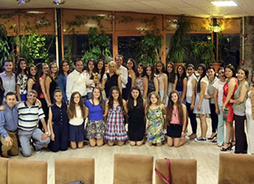 Bornovanın voleybolcularından çifte kupa