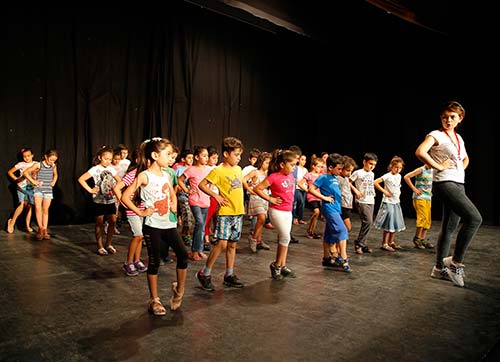 Konakta yaz bir başka güzel