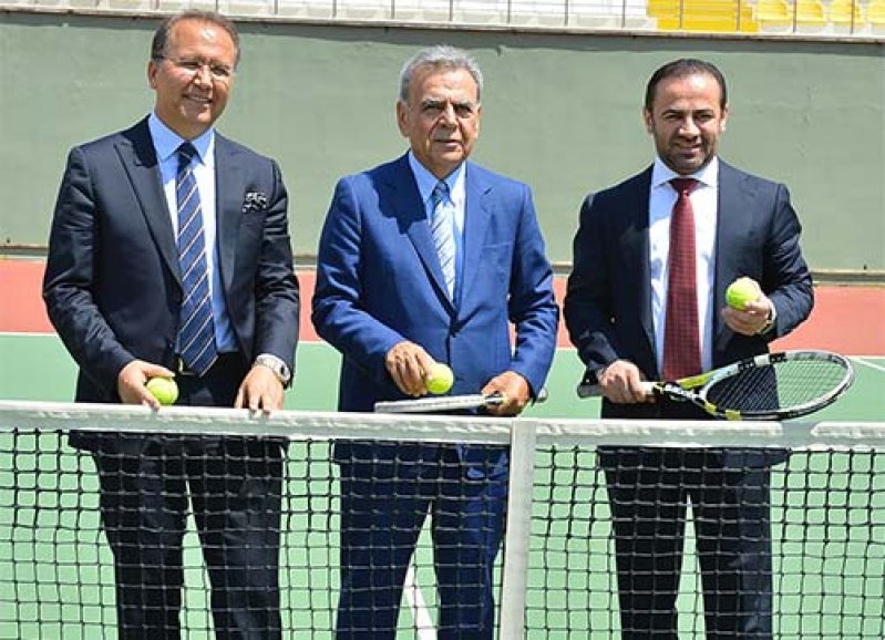 İzmirde tenis bayramı olacak