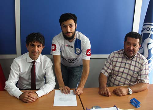 Fatih Kaya yuvada kaldı