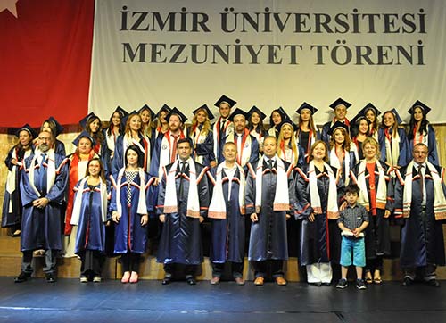 İzmir Üniversiteli eğitim neferleri göreve başladı