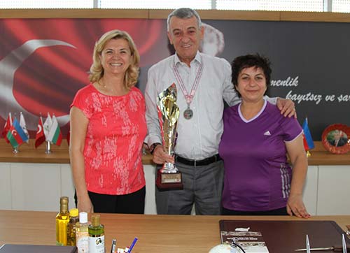 Gaziemirin sporcuları başarıya doymuyor