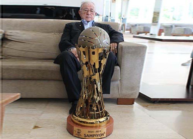 Pınar Karşıyaka ile gurur duyuyorum