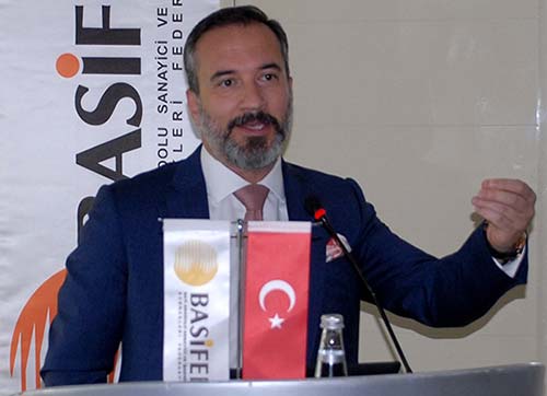 Türkiye, yanlış politikaların esiri olmaktan kurtarılmalıdır