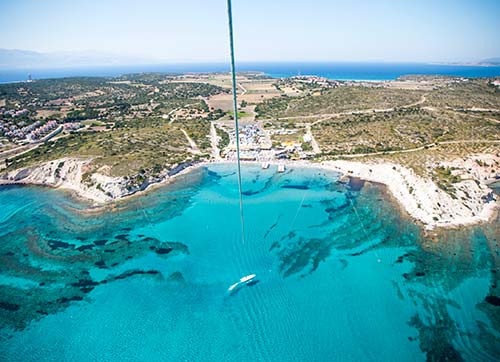 İLK GÜNKİ KEYFİYLE MİSAFİRLERİNİ AĞIRLIYOR