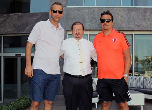  12 Dev adam Boyalık Beachte