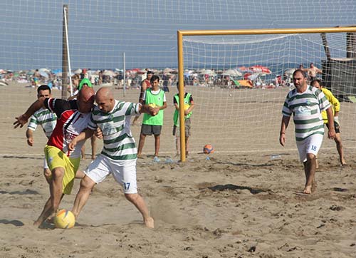 Gümüldür Plaj Futbolu Turnuvası Sona Erdi