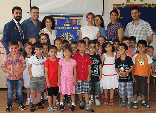 Ege Rotary Kulübünden Miniklere Geleneksel Yaz Okulu