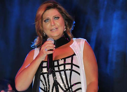 Sibel Can'la moral depoladılar