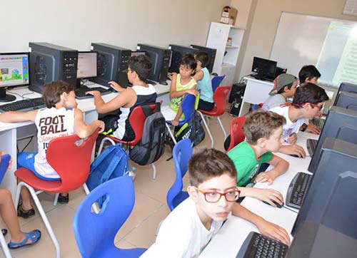 DOLU DOLU BİR YAZ GEÇİRDİLER