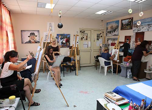 Belediye kursları sanatçı yetiştiriyor