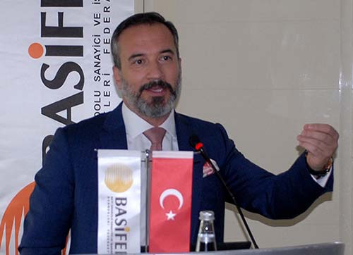 YURTTA BARIŞ, DÜNYADA BARIŞ İLKESİNE GERİ DÖNÜLMELİ