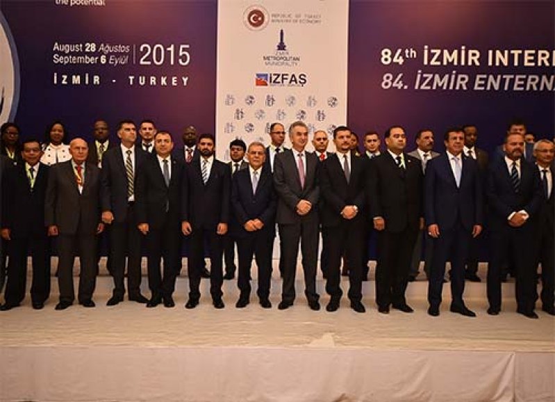 İEFye çifte övgü