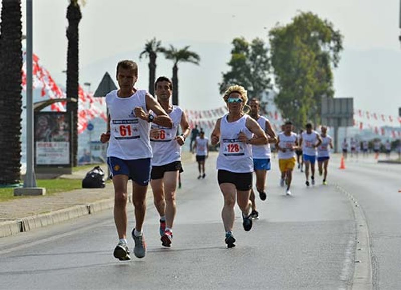 İzmirin kurtuluşu için koşacaklar
