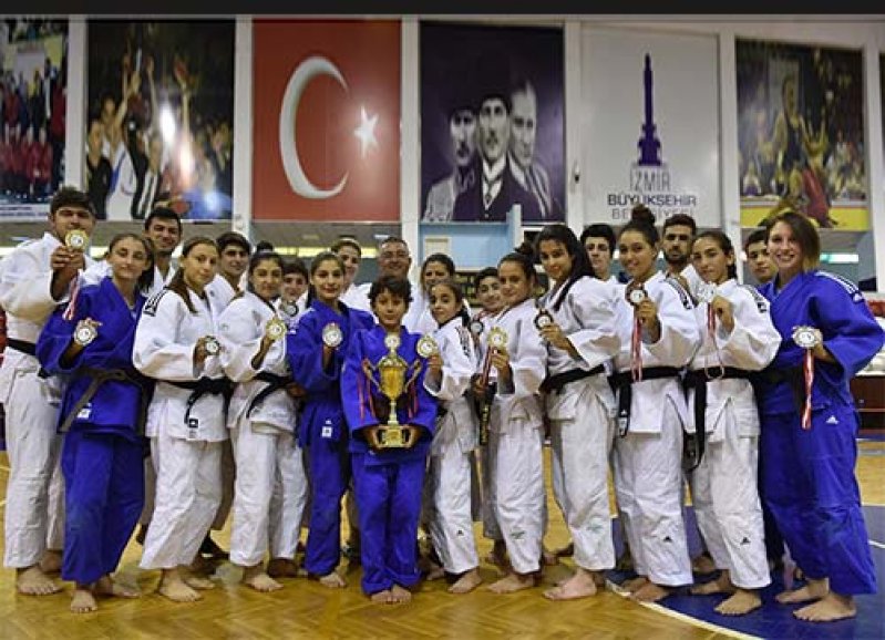 17 madalyalık Zafer