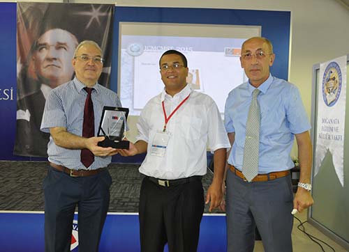 150 bilim adamı İzmir Üniversitesinde düzenlenen uluslararası bilim ve teknoloji kongresinde bir araya geldi