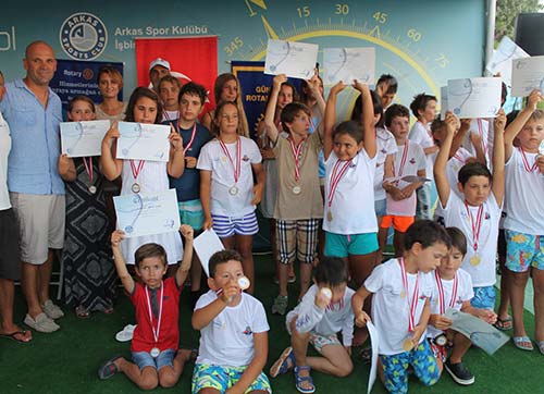 15. Rotary Yelken Festivali'nde Dostluk kazandı