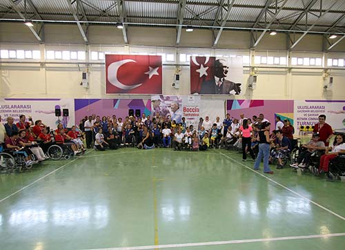 BOCCİA TURNUVASINDA FOÇA RÜZGARI