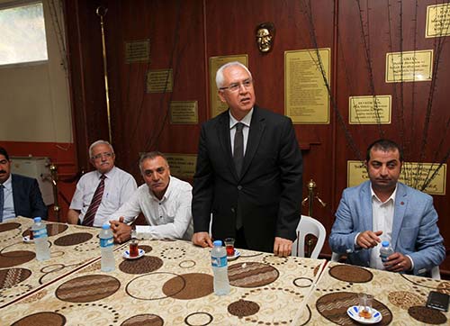 Başkan Selvitopu şafakta bayramlaştı 