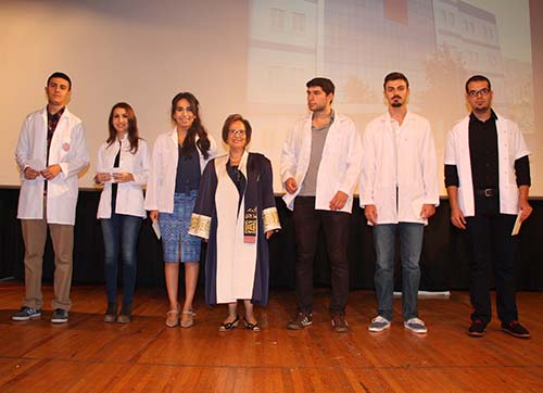 DEÜ Tıpta 277 yeni öğrenci beyaz önlük giydi