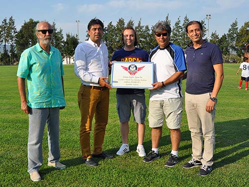 FOÇA SOMA KARDEŞLİĞİ YEŞİL SAHADA