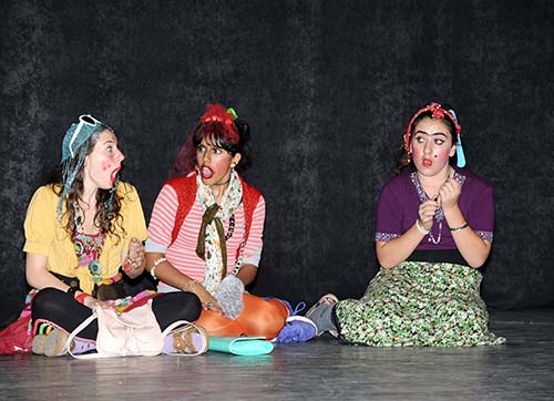 İlk sahne heyecanını yaşadılar