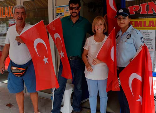 Dikili teröre karşı tek yürek