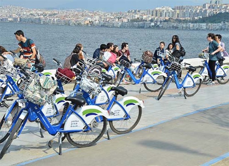 İzmirde bisiklet devrimi