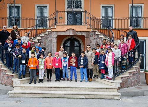 Tarihin izlerini gezerek keşfettiler 