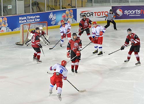 Buzda yine şölen var