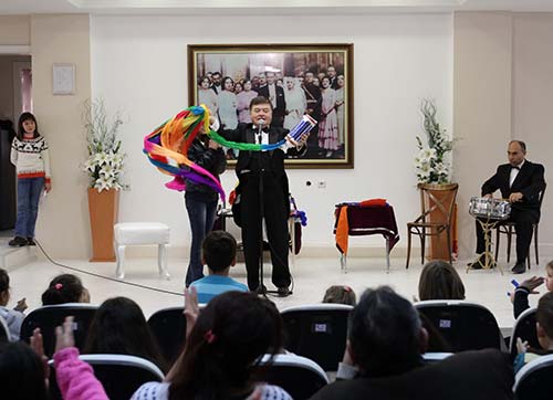 Karne Şenliği sihirli başladı 