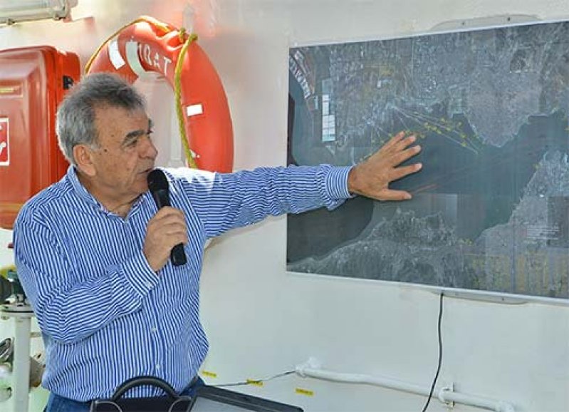 İzmir arayı açıyor