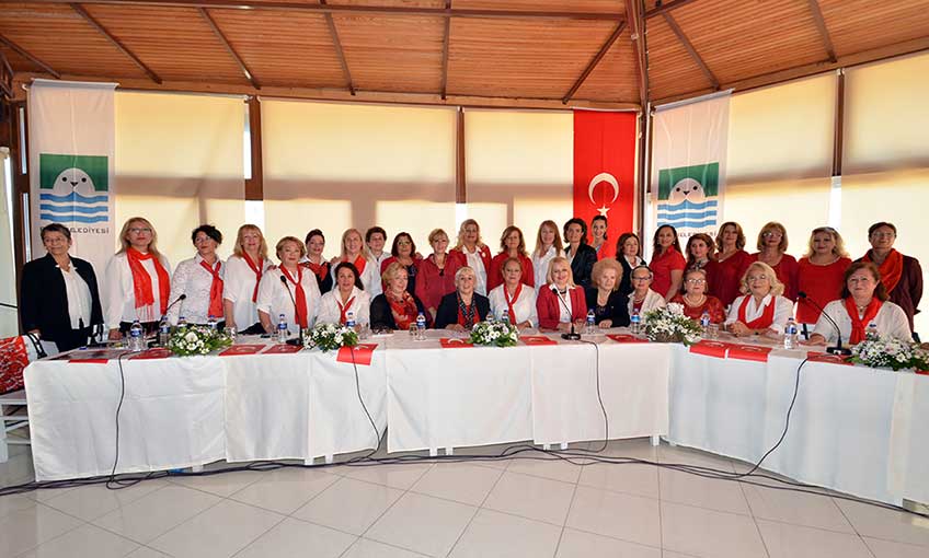 Cumhuriyet Ve Atatürk Coşkusu