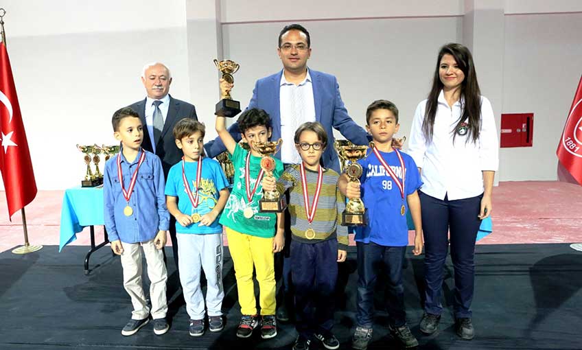 Bornova’da satranç heyecanı