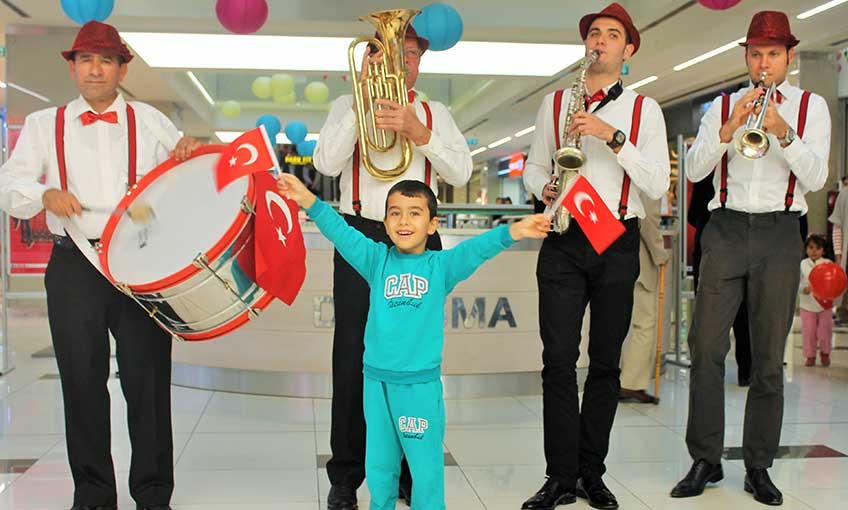 Cumhuriyet Coşkusu İzmir Park’ta