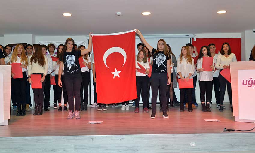 Uğur Okulları’nda Cumhuriyet Coşkusu 