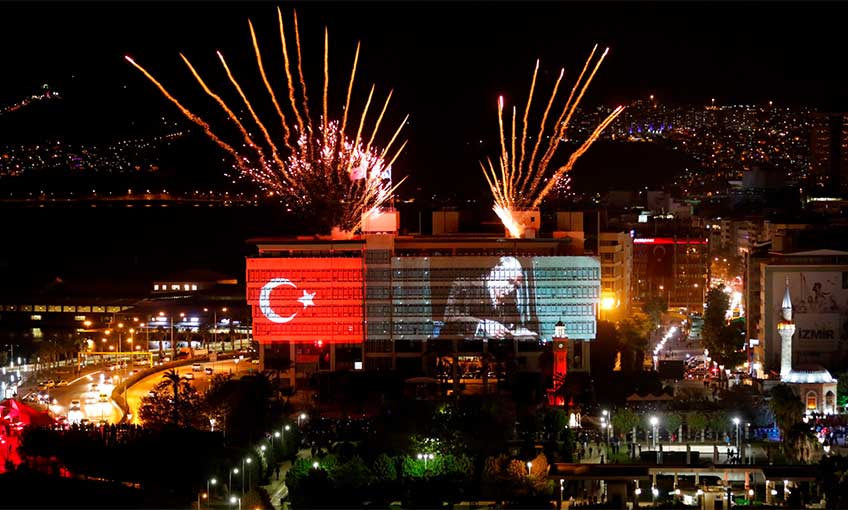 İzmir Ata’sıyla buluştu