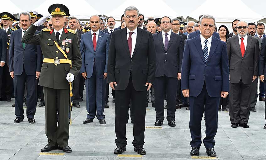 Ata’nın huzurunda