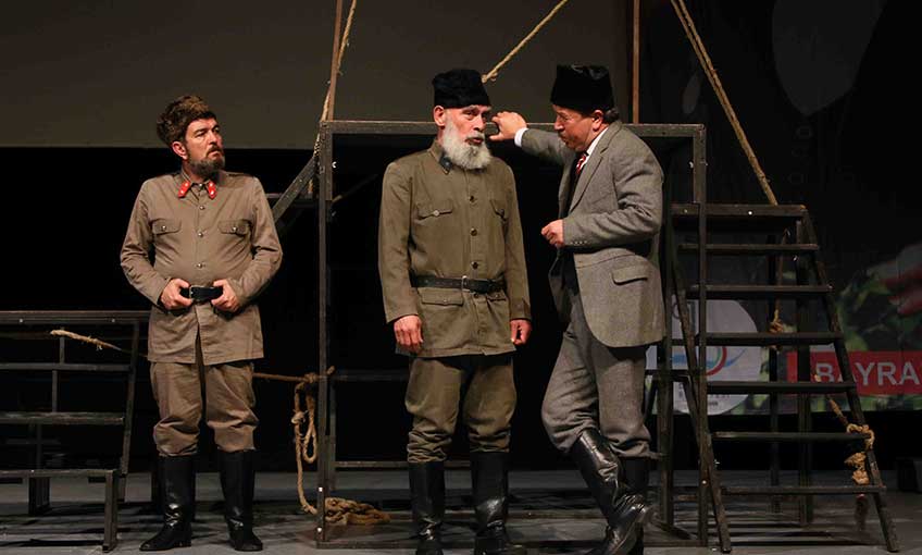 Bayraklı’da belediye tiyatrosu kuruluyor!