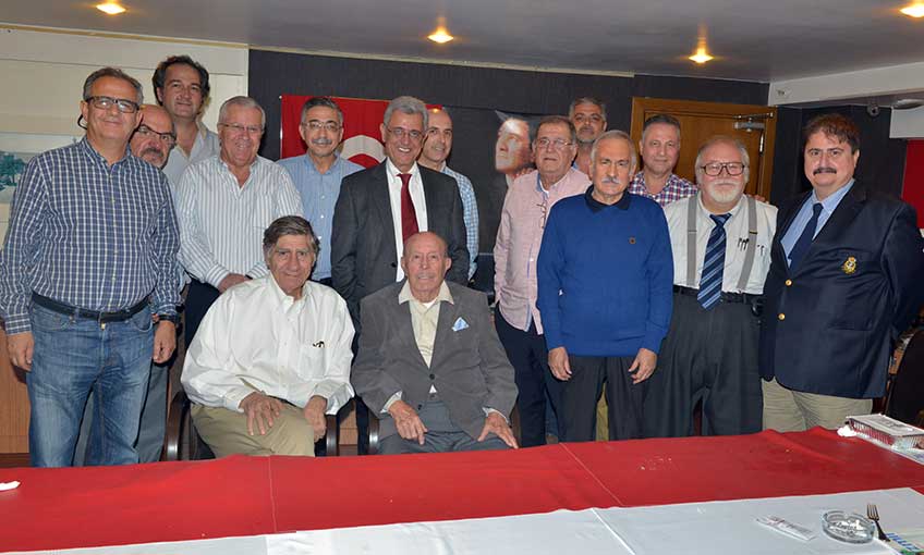 Çarşamba Grubu da atasını andı