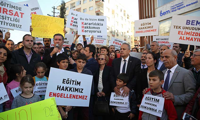 Eğitim hakkımızı geri istiyoruz