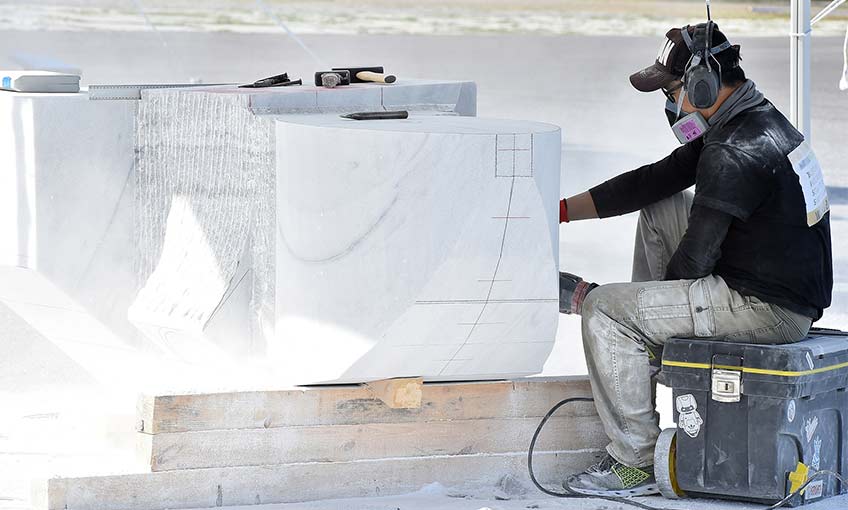 İzmir için yontuyorlar