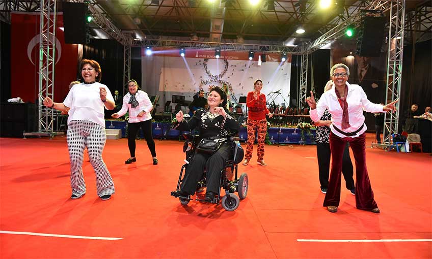 İzmir’de gündem  “Engelli Farkındalığı”