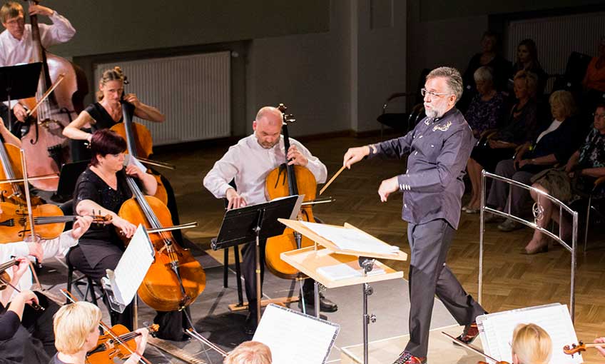 İzmir Senfoni’den bir Dünya Prömiyeri