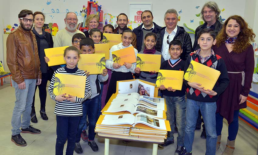 Öykülerini anlattıkları fotoğrafları kitap oldu