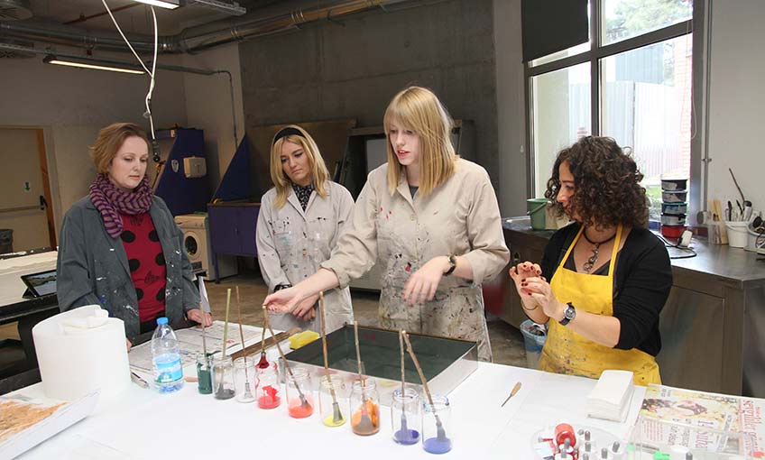 Yeni yıl coşkusu el emeğiyle artıyor